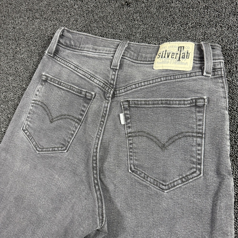 Levi's SilverTab High Rise Mom Jeans Womens‎ 28x27 Tapered Leg Grey Wash